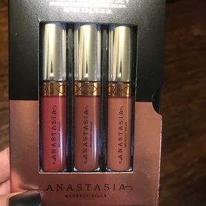 Anastasia lip kit NEW in Box 3 pc set